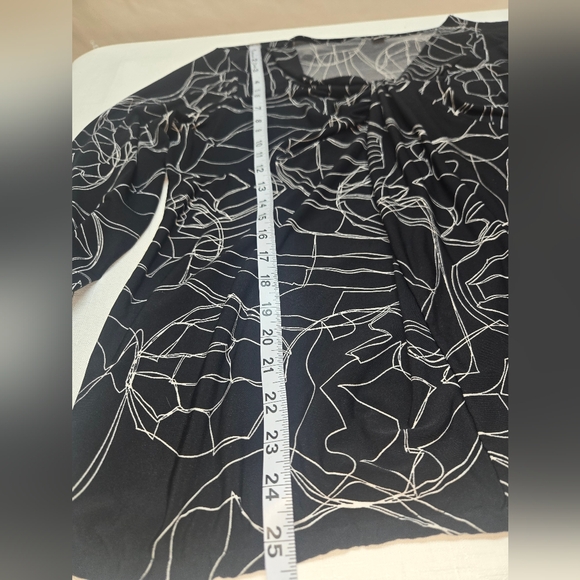 Worthington Black Blouse with White Abstract Design - Picture 7 of 7
